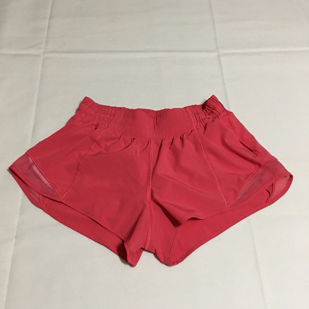 Lululemon Hotty Hot Shorts Womens 6 Pink Low Rise Lined Activewear